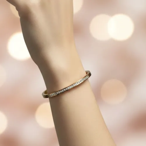 Sparkly Cluster Pave Bracelet - Product Image