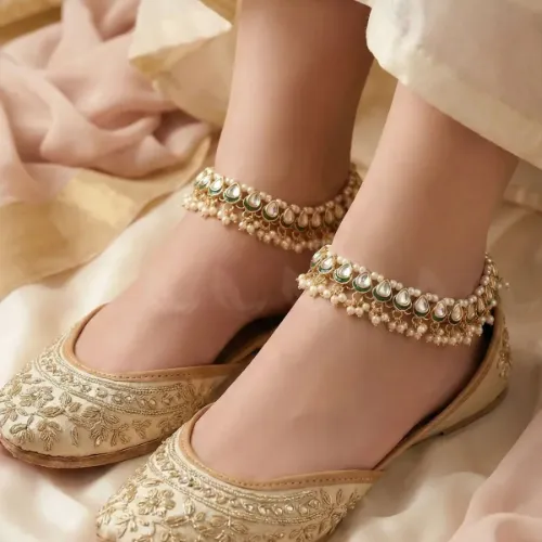 Evia Anklet - Product Image