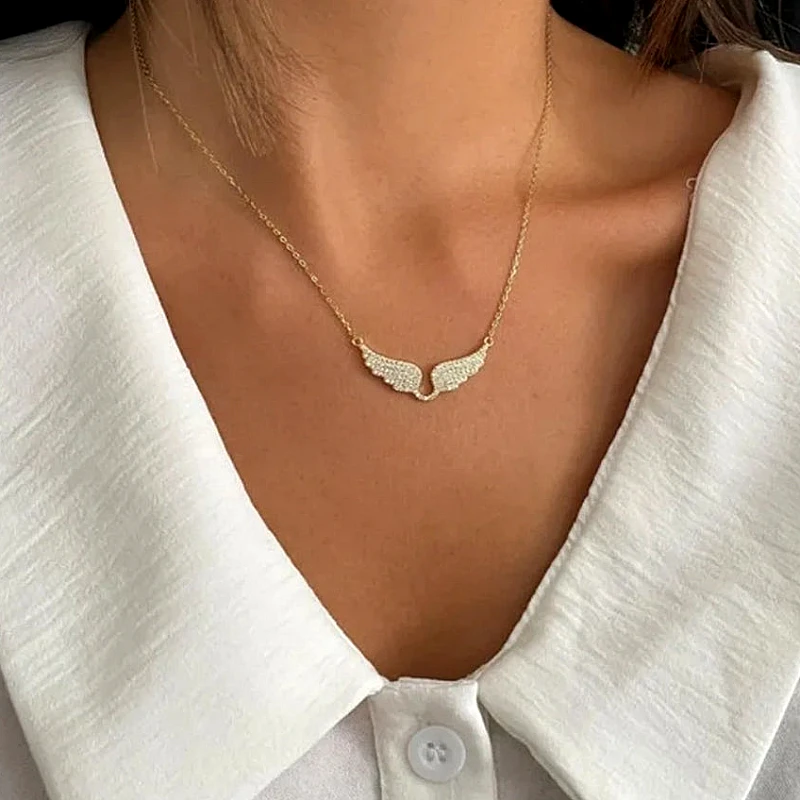 Diamond Swan Gold necklace 