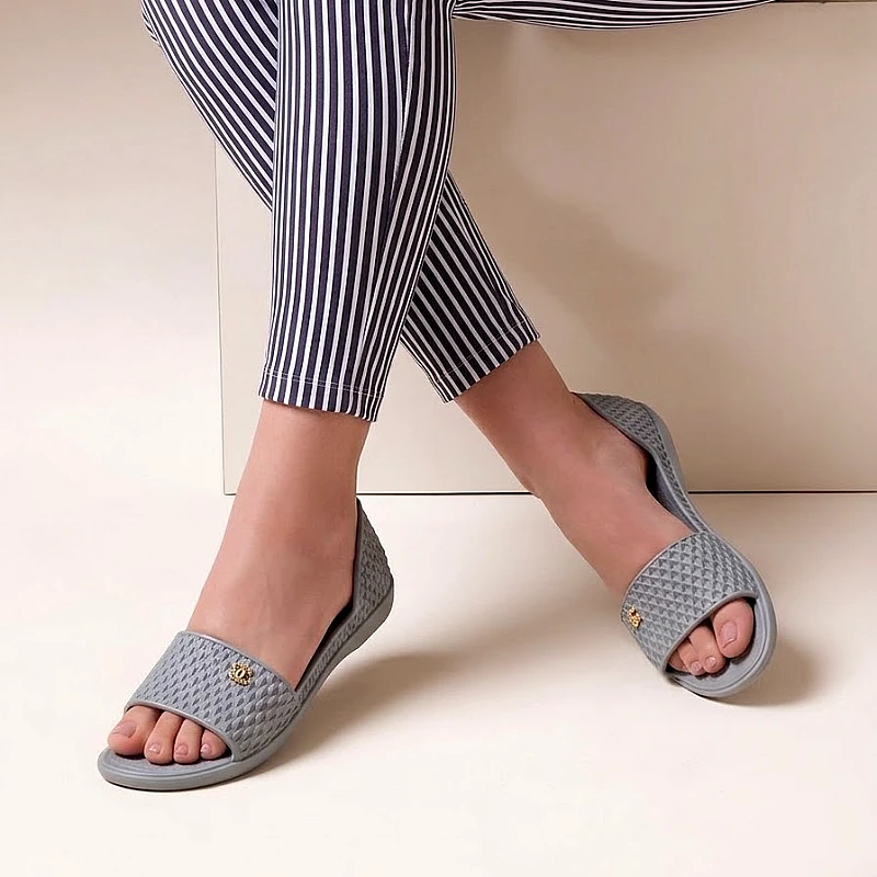 Elegant Woven Slide Sandals with Gold Buckle