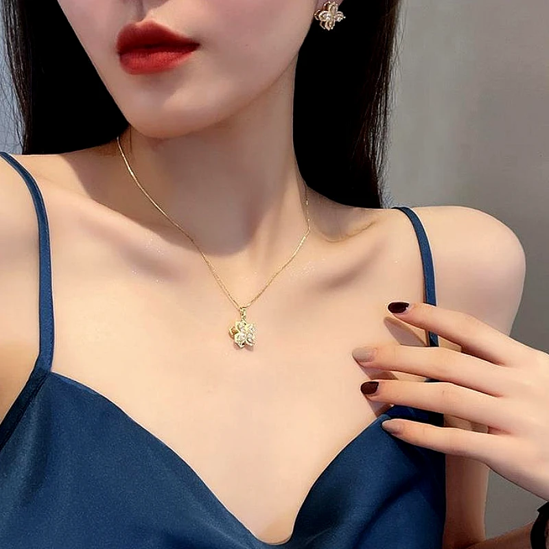 Gold Crystal Flower Necklace