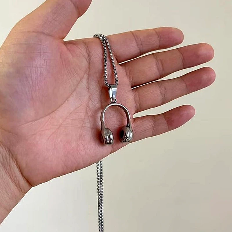 Headphone Pendant Chain Necklace