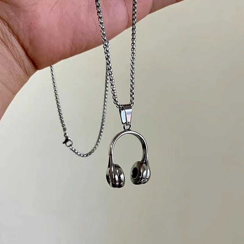 Headphone Pendant Chain Necklace