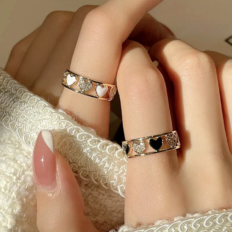 Heart Pattern Band Ring