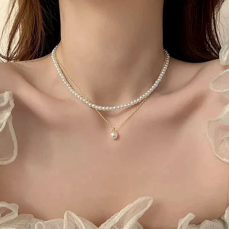 Layered Pearl Pendant Necklace