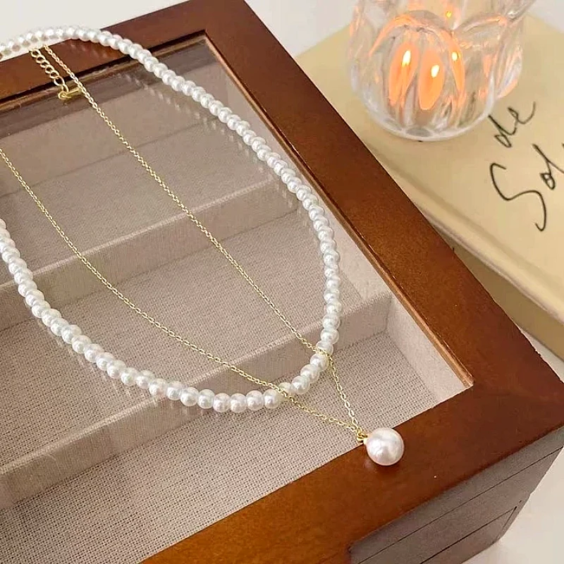Layered Pearl Pendant Necklace