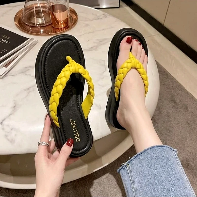 Lemon Breeze Lightweight foam Comfort Slippers