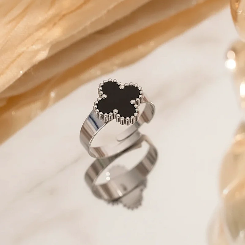  Luxury Black Flower - Ring