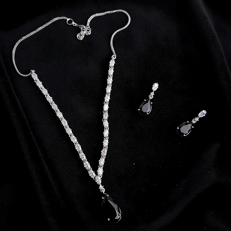 Luxury Black Teardrop Jewelry Set