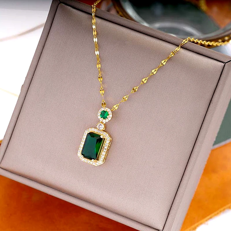 Luxury Green Gem Gold Premium Jewelry Set 