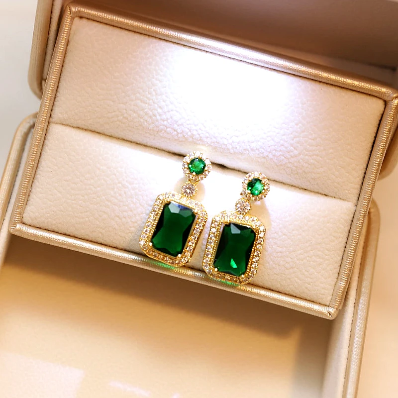 Luxury Green Gem Gold Premium Jewelry Set 
