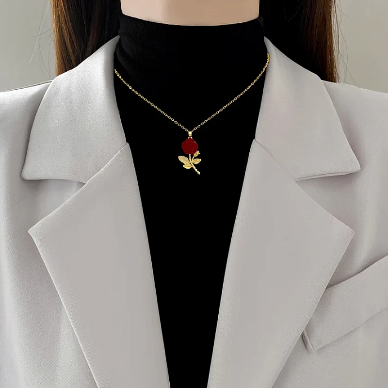 Luxury Red Rose Gold Pendant Necklace