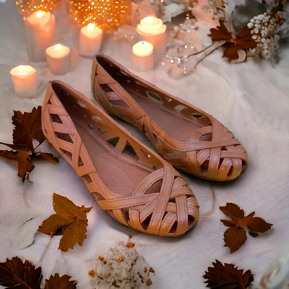 Rubber soft airy shoes for summer