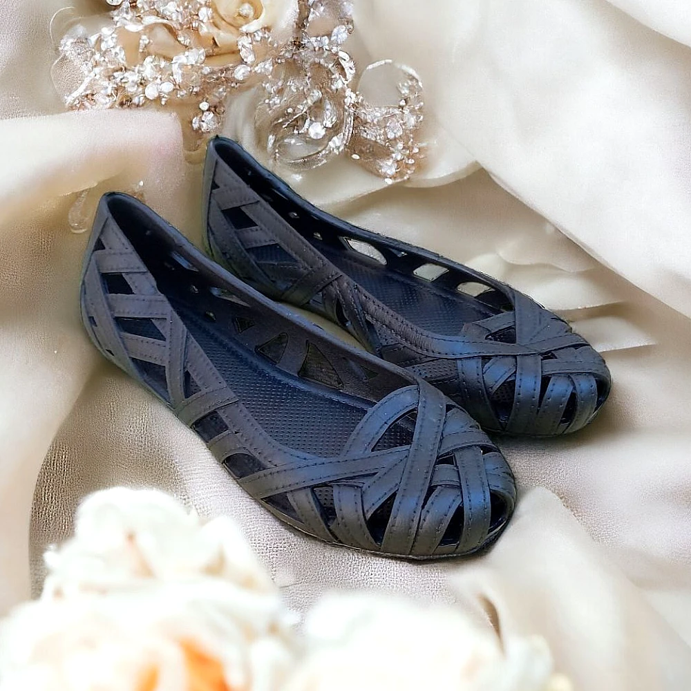 Rubber soft airy shoes for summer