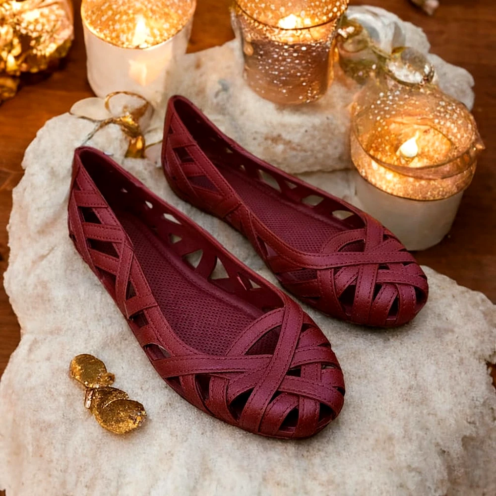 Rubber soft airy shoes for summer