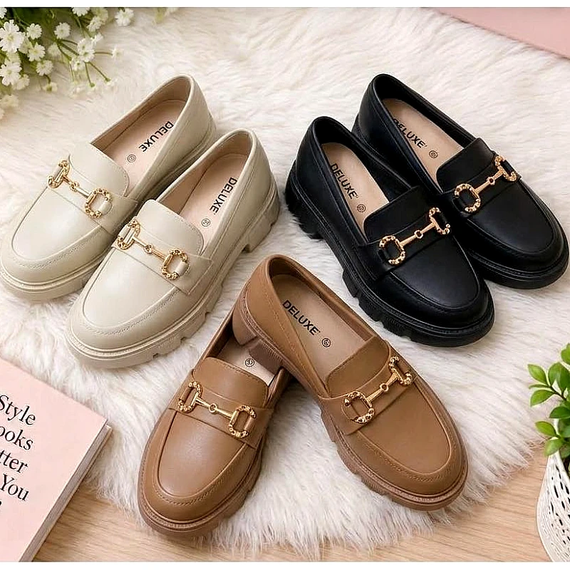 Rubber soft Elegant Buckle Royal Loafers 