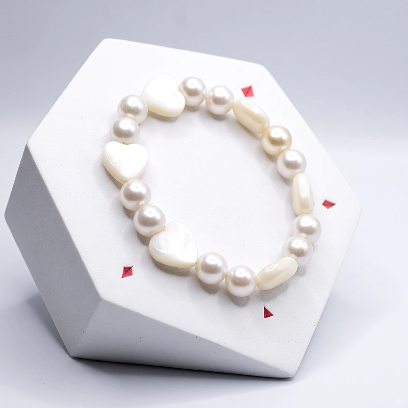 White Heart Bead Bracelet (1 to 5 Yrs)
