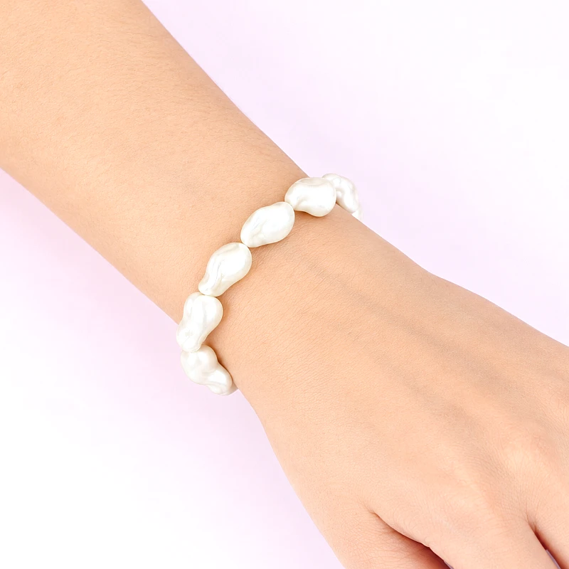 White Kali Beads Flower Bracelet (1 to 7 Yrs)